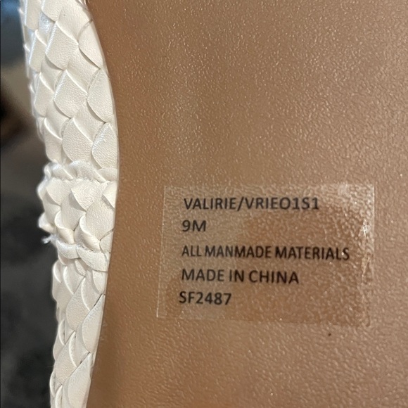 Steve Madden Dreaming Mary Jane Woven Flats Size 9 Ivory Buckled Strap Round Toe - Picture 7 of 13